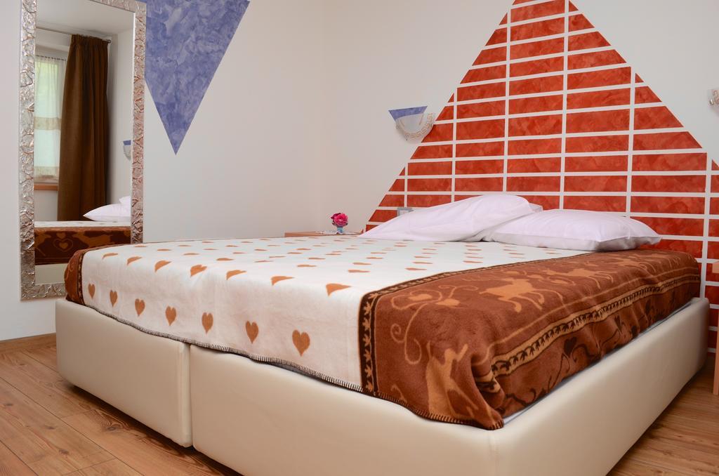 Bed and Breakfast Baita Scaia Коголо Экстерьер фото